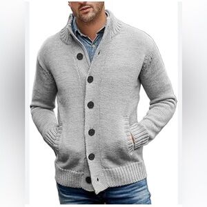 GAP Men's Gray Button-Up Sweater‎
